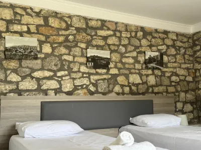 Te Gjyshi (at Grandfather) Hotels near The Edward Lear Art Gallery