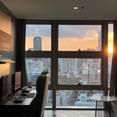 WANYOO ESPORTS(Shenzhen Luohu Dongmen Laojie Store) Hotels near Queen's Spa and Dining