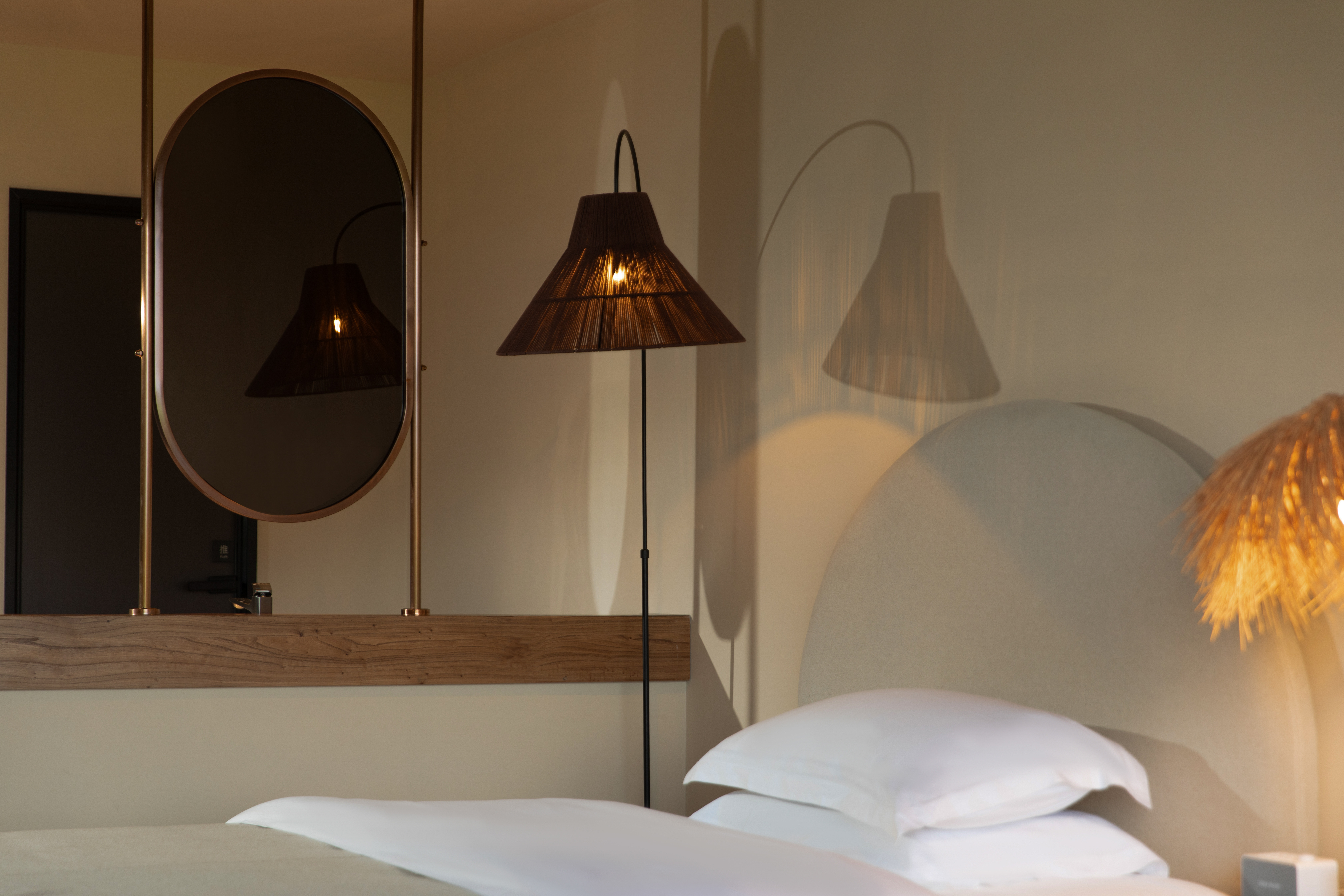 山眷雲·日照金山·田也咖啡·雪山全幅畫景飯店 房間 Photos