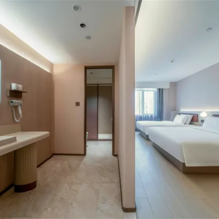 HanTing Hotel (Tai'an High-Speed Railway Station Zhenxing Street)