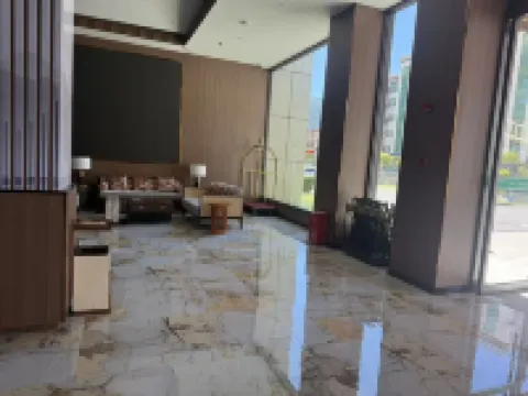 Linzhi Hotel
