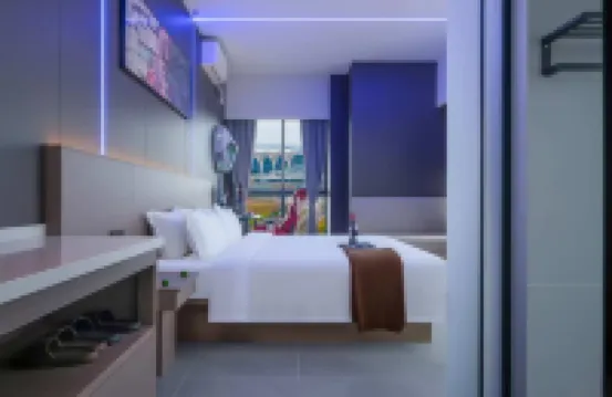 Qinghe AI Smart Audio-Visual Hotel (Chongqing East Station) Hotels near Yinglongxia Tourism Sceneic Area