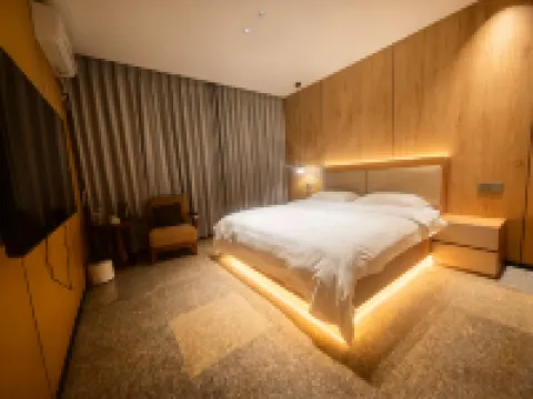 Langshan Homestay (Caiyun City)