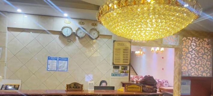 Jindong Hotel Hotels in Zitong