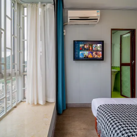 Fuyu Rooftop Garden Homestay (People's Square)