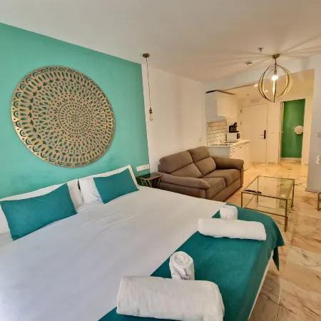 Hotel y Apartamentos Doña Lola