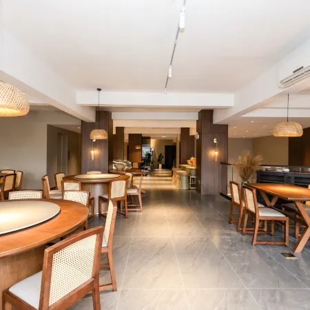 Dongjun Hotel