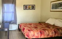 Cole Manor Motel By Oyo Love Field Market Center - Motels