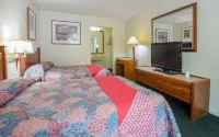 Hotel O Daylight Inn Elkhart I-90, IN - Parkplatz