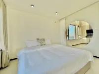 Qingyu Seaview Loft Apartment (Qingdao North Railway Station Branch)