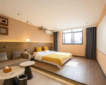 THE DREAM-HOTEL Hotels in Ningling
