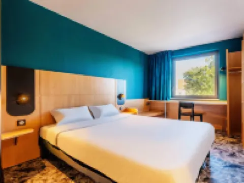 B&B莫伯日火車站酒店 莫伯日酒店