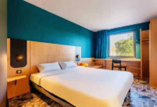 B&B Hotel Maubeuge Gare Hotels in 