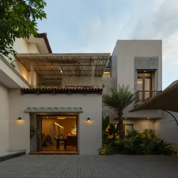 Moonlight Homestay & Garden