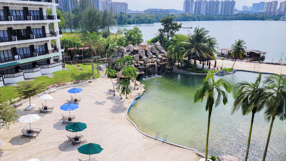 โรงแรมหาดแร่