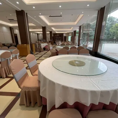 Baizhao Mountain Hotel