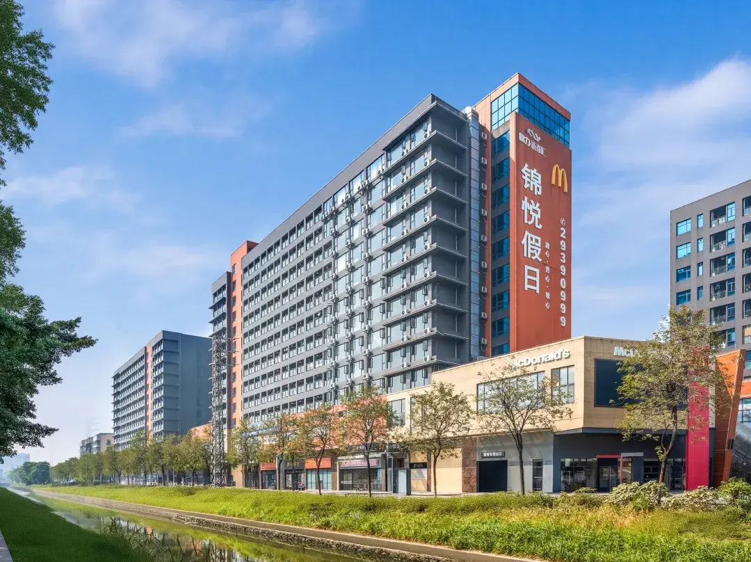 Foshan Leshui Mansion - Canton (Guangzhou)
