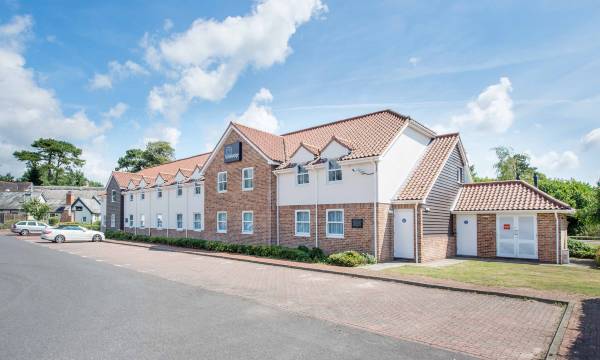 Travelodge Arundel Fontwell Park
