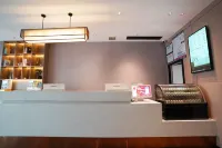 鉑曼酒店（通城中星天街店）