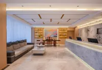 Jianshui Home Inn UP Huayi Collection Hotel (Jianshui High-Speed Railway Station Passenger Station) - เปิดใหม่