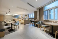 Homeinn (Xuzhou Feng County Zhongyang Avenue Wuyue Plaza Store)