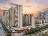 Qinji Hotel (Qinzhou East Railway Station Branch) - 2-Star
