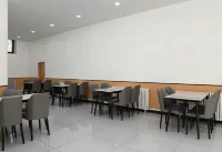 YI  JIA  HOTEL