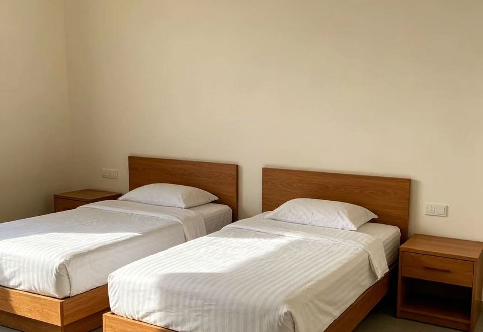Xin Hua Hotel Guangzhou - Housity