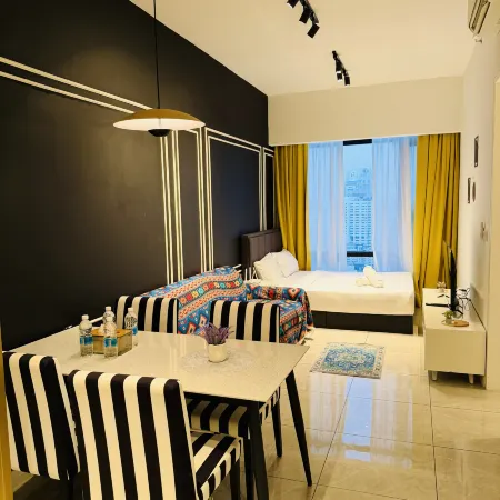 Axon Residence Bukit Bintang by TaheeenS Отели рядом с достопримечательностью «Торговый центр Starhill Gallery»