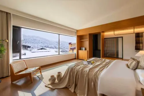 Shangri-La Yunjian Songyue B&B