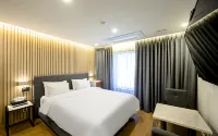 Mokpo H Avenue Hotel Peace Plaza - balcony