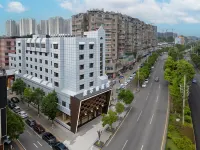 Xingerman Hotel (Guiyang Happy World)  호텔