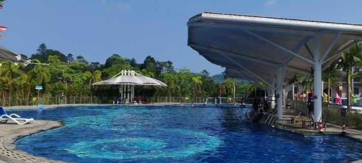 DONGXING INTERNATIONAL RV camping base Ξενοδοχεία στην πόλη Ντονγκξίνγκ