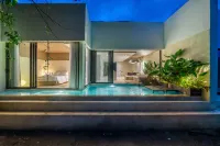 Garden village 4 - Modern 2BR villa with Private Pool and Garden - Infinity Pools