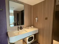 E-long Hotel, Shenyang Olympic Sports Center - balcony