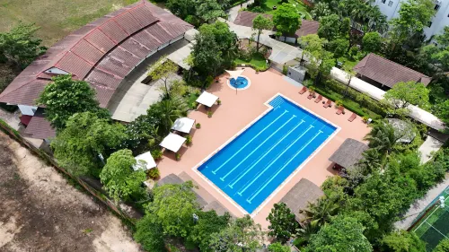 Cambodian Country Club - Tiny houses