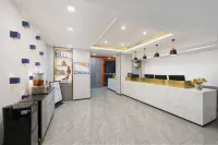 7 Days Premium Hotel - 2-Star