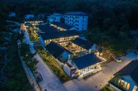 Luoyu Guanshan Courtyard Homestay - 2-نجوم