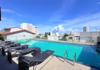 Travelodge Pattaya - Infinity Pools