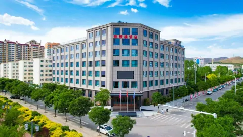 Huining Bell Tower Hotel in Huining