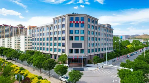 Huining Bell Tower Hotel