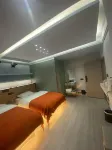 Hezhang Qiaran Homestay - parking