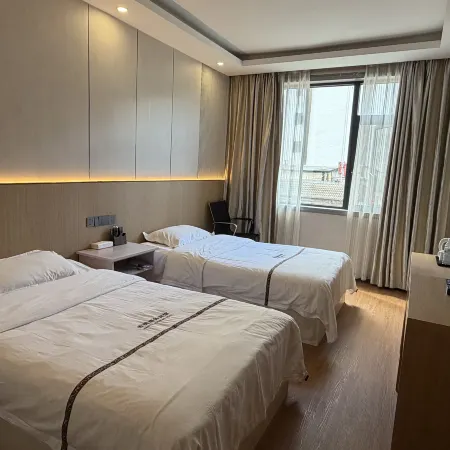 Hongtu Business Hotel