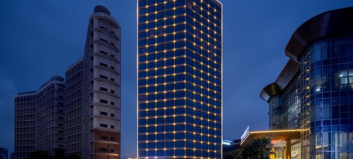 Guiyang Four Seasons · Yunqi | View High-altitude Scenic Hot Spring Hotel (Wuyue Plaza) Hotel di Qingzhen