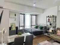 1BR Abreeza Place Condo - 27th Floor | Davao - 4-Star