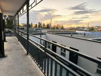Huayang Xiaozhu | Modern · City · Design Boutique Stay (Jinghe) - 2-Star