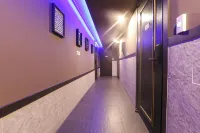 Velin Hotel - Inns