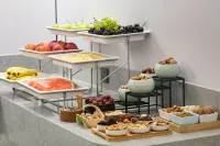 Sijifengya Hotel (Laixi Station Yuehu Park) - breakfast