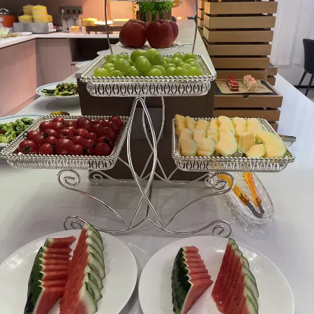 Shengtang Yueting Light Luxury Hotel