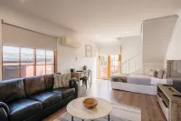 Hideaway on George - balcony